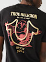 CAMISETA CON LOGOTIPO DE HERRADURA METÁLICO