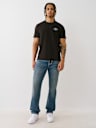 CAMISETA CON LOGOTIPO DE TRUE RELIGION APILADO