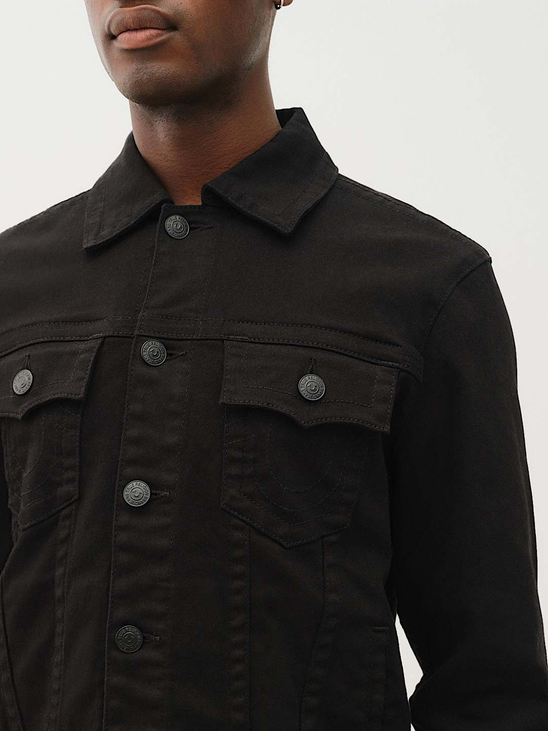 DENIM TRUCKER JACKET
