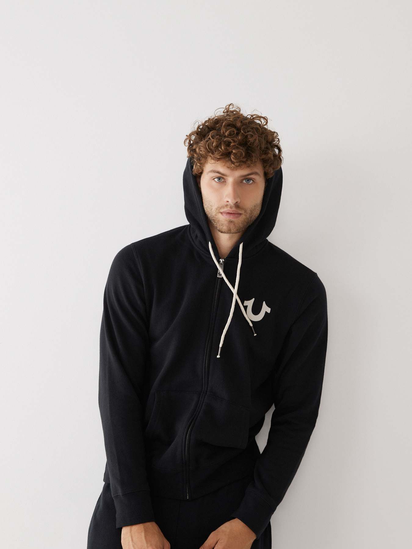 CLASSIC LOGO ZIP HOODIE