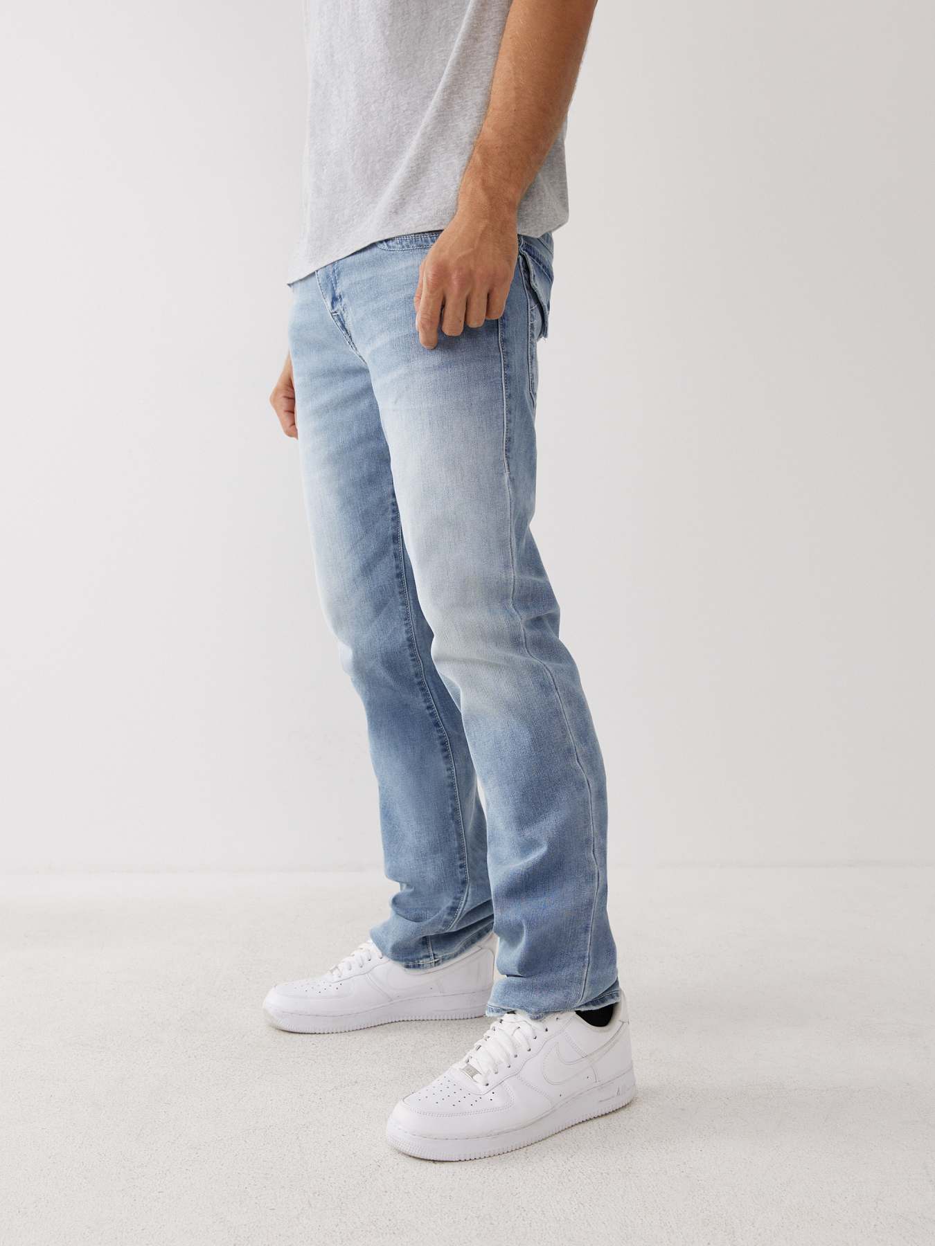 True Religion Men's Ricky Straight Leg with Back Flap Pockets