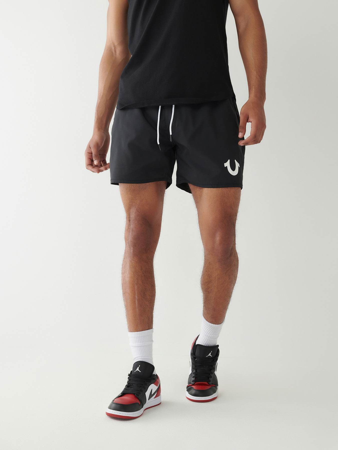 SHORTS DE PLAYA CONTRASTANTES