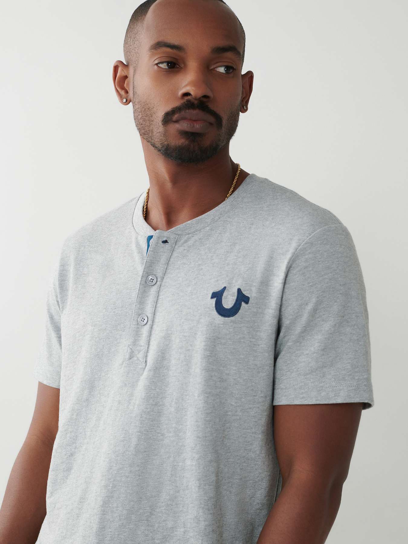 CAMISETA HENLEY, image 3