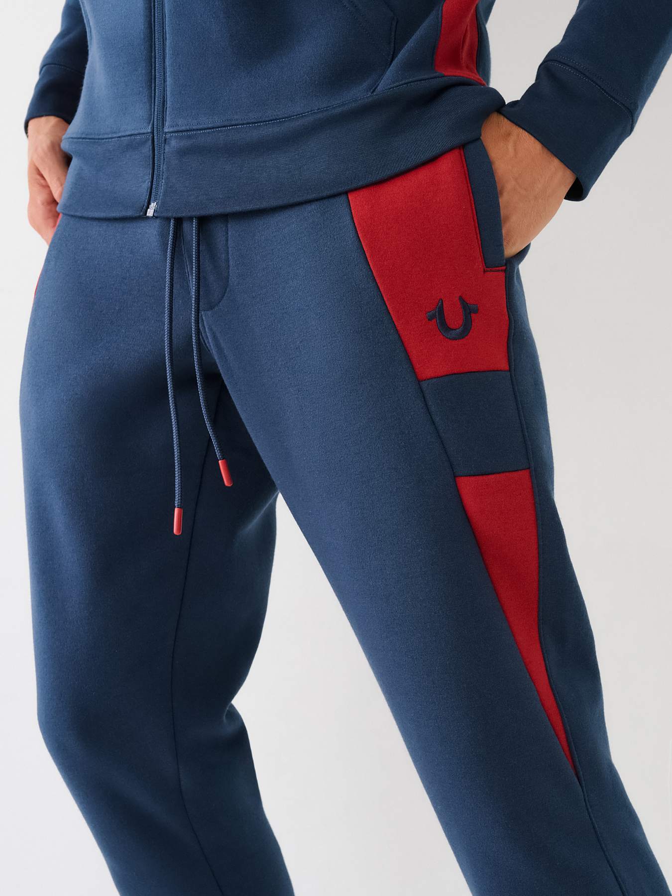 PANEL LOGO JOGGER