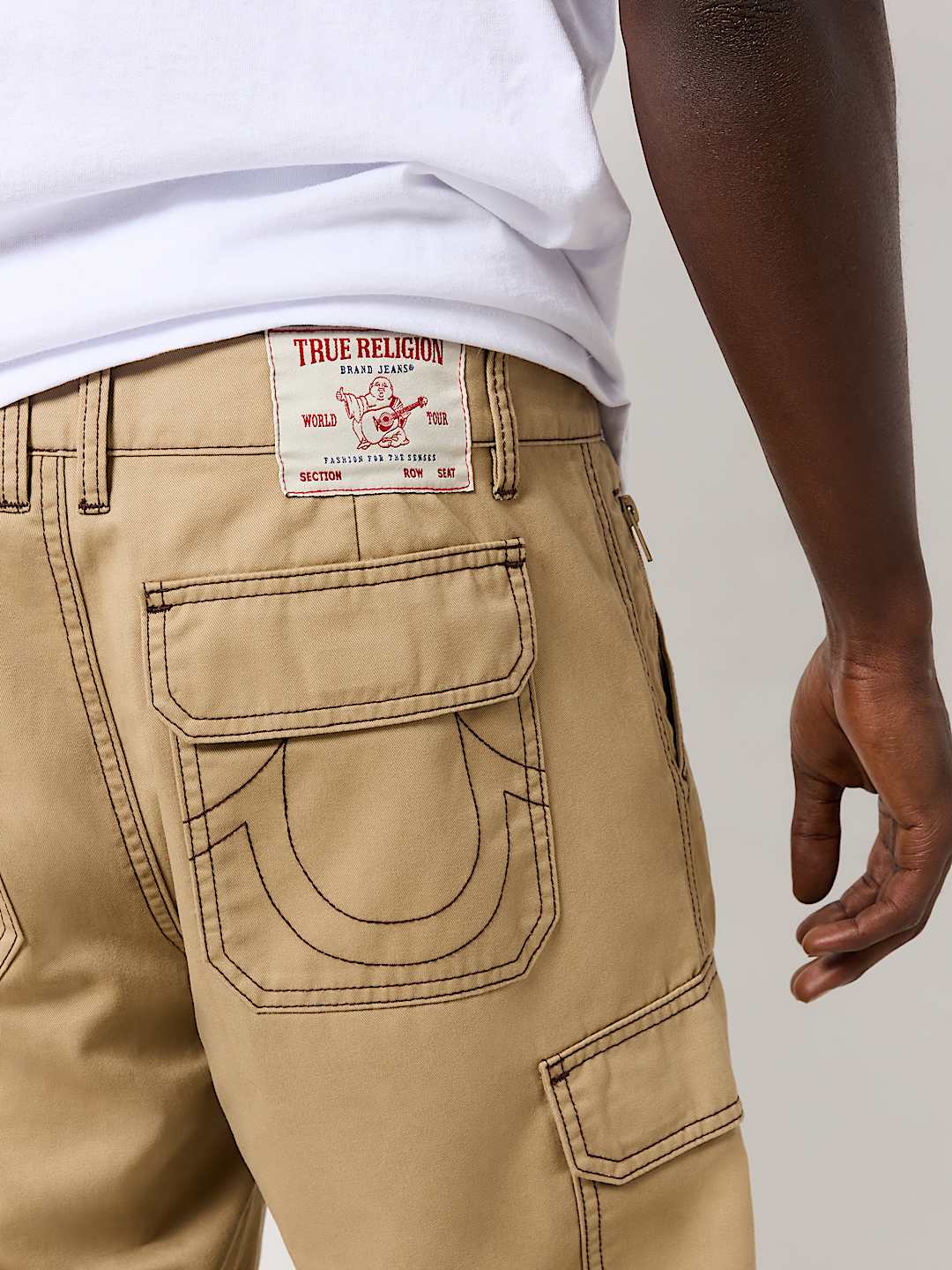 TRUE RELIGION CARGO SHORT