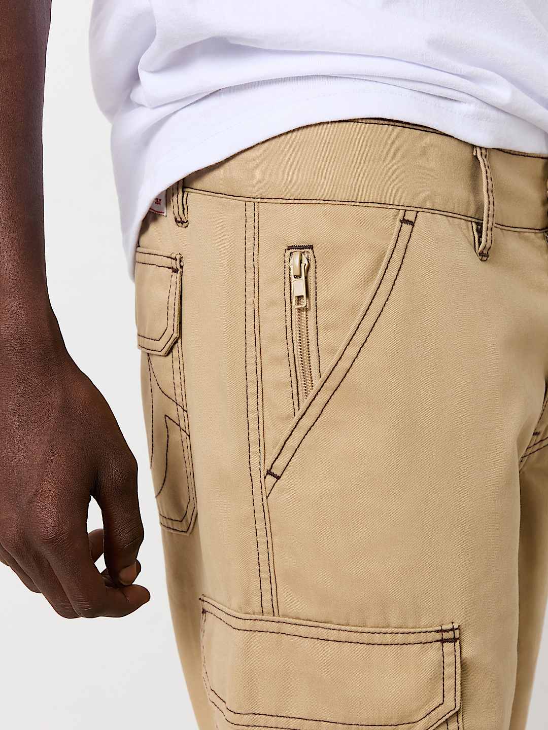 TRUE RELIGION CARGO SHORT, image 4