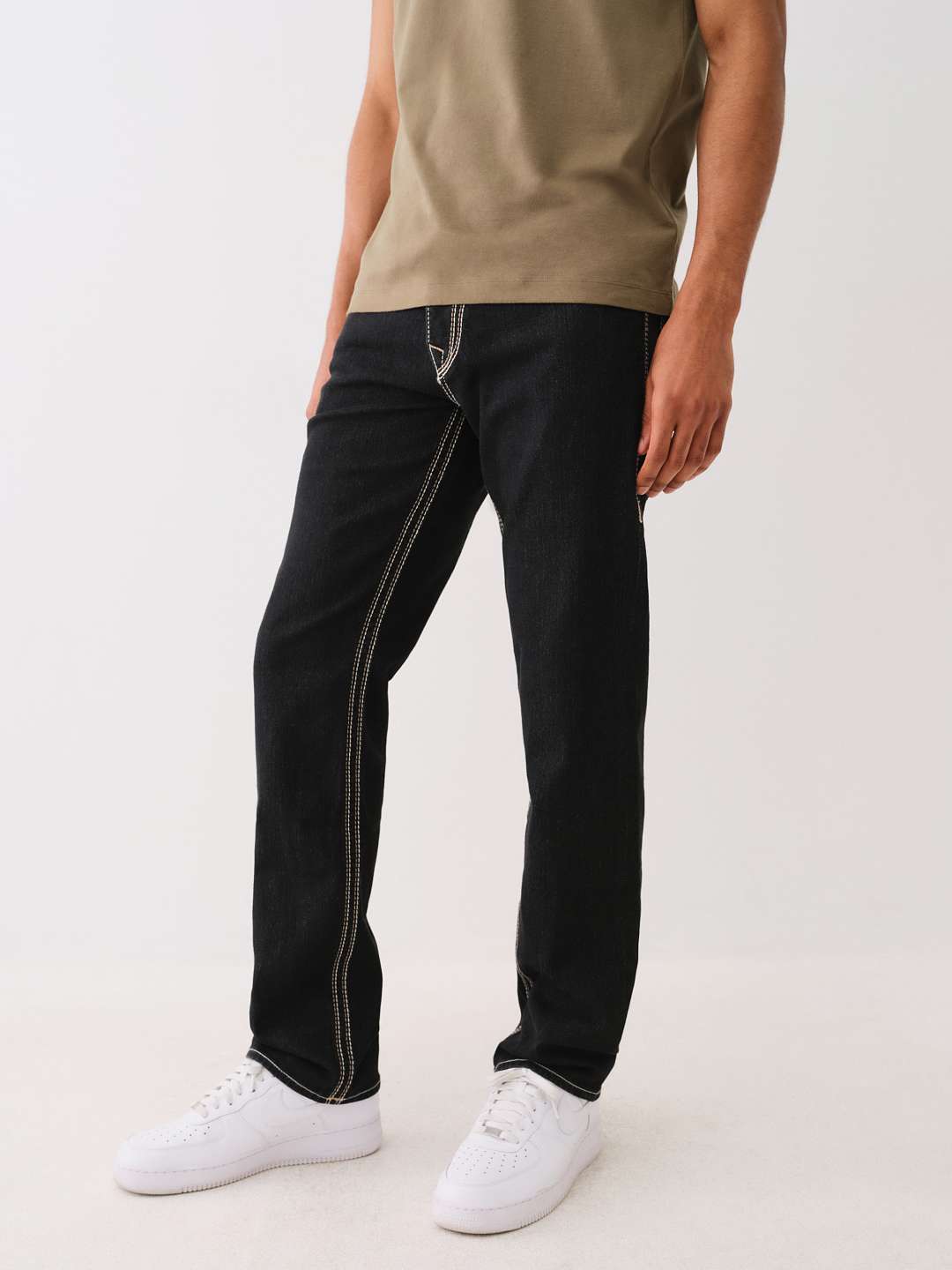 RICKY BIG QT STRAIGHT JEAN - 2SB BODY RINSE BLACK | True