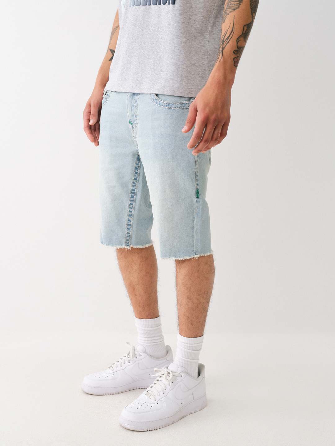 ROCCO SUPER T FRAYED SHORT