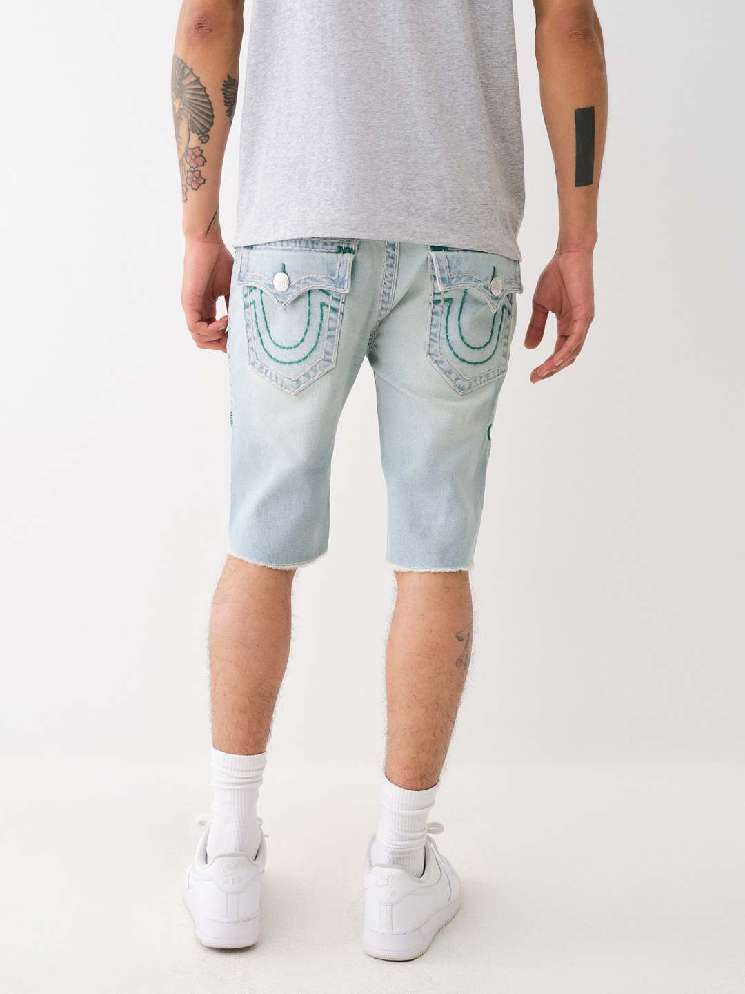 ROCCO SUPER T FRAYED SHORT