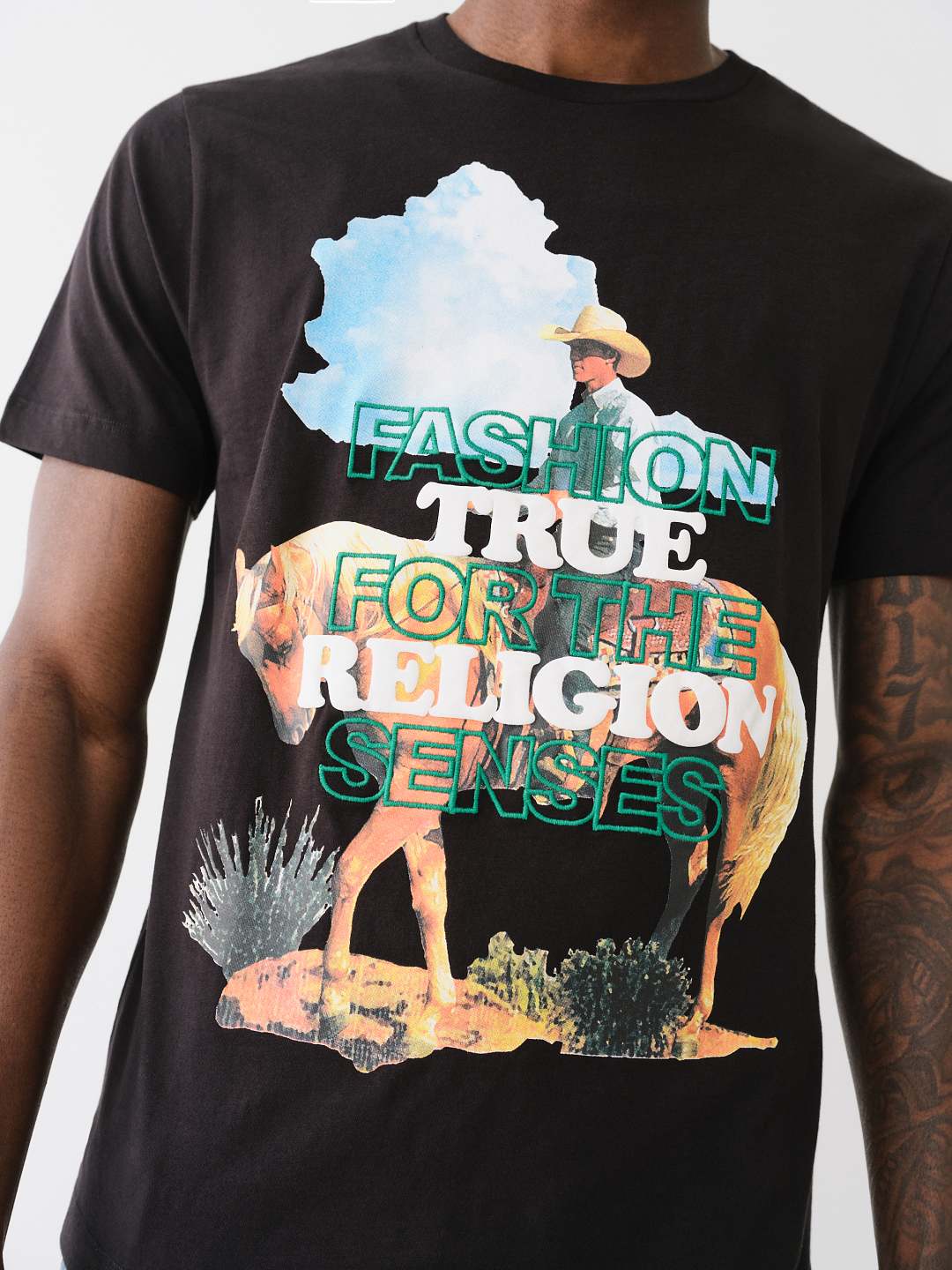 CAMISETA DE VAQUERO BORDADA