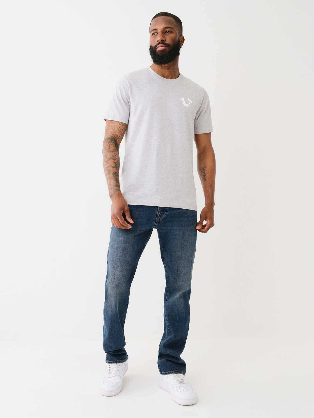 HORSESHOE FLAG PRINT TEE
