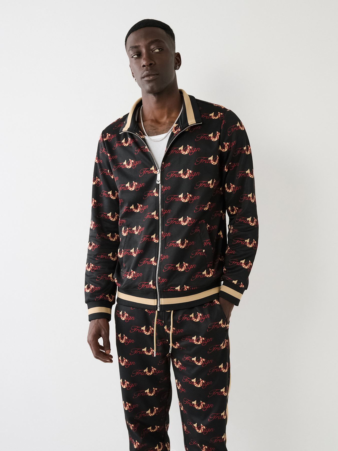 Printed track outlet jacket