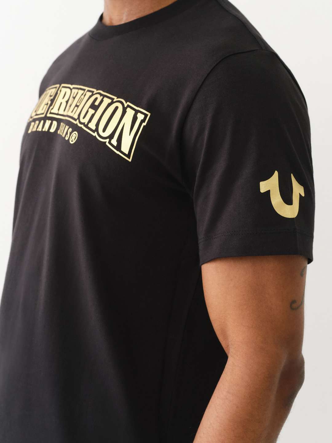 METALLIC LOGO CREW TEE