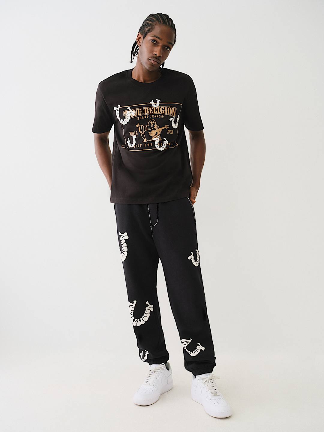 PUFF PRINT HORSESHOE TEE