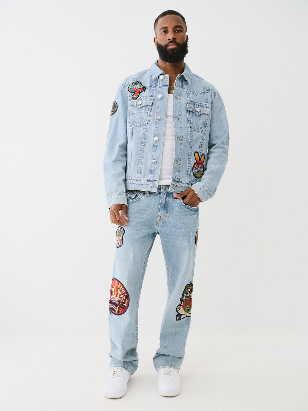 BILLY DISTRESSED PATCH BOOTCUT JEAN - SAVANNAH LIGHT WASH BILLY DISTRESSED PATCH BOOTCUT JEAN - SAVANNAH LIGHT WASH