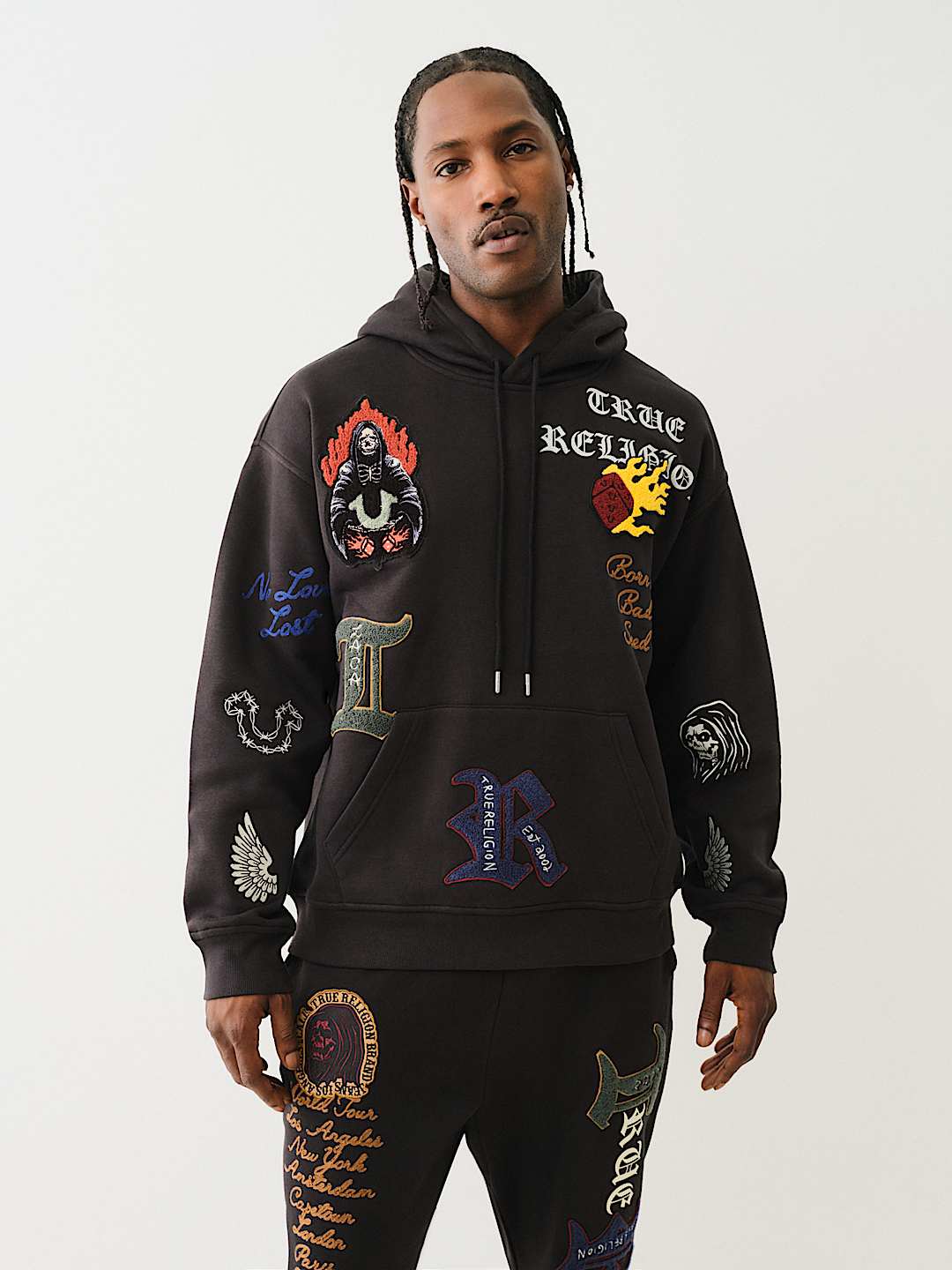 関税込み♪【TRUE RELIGION】ロゴパッチ 刺繍 パーカー LOGO PATCH EMBROIDERY HOODIE | True Religion