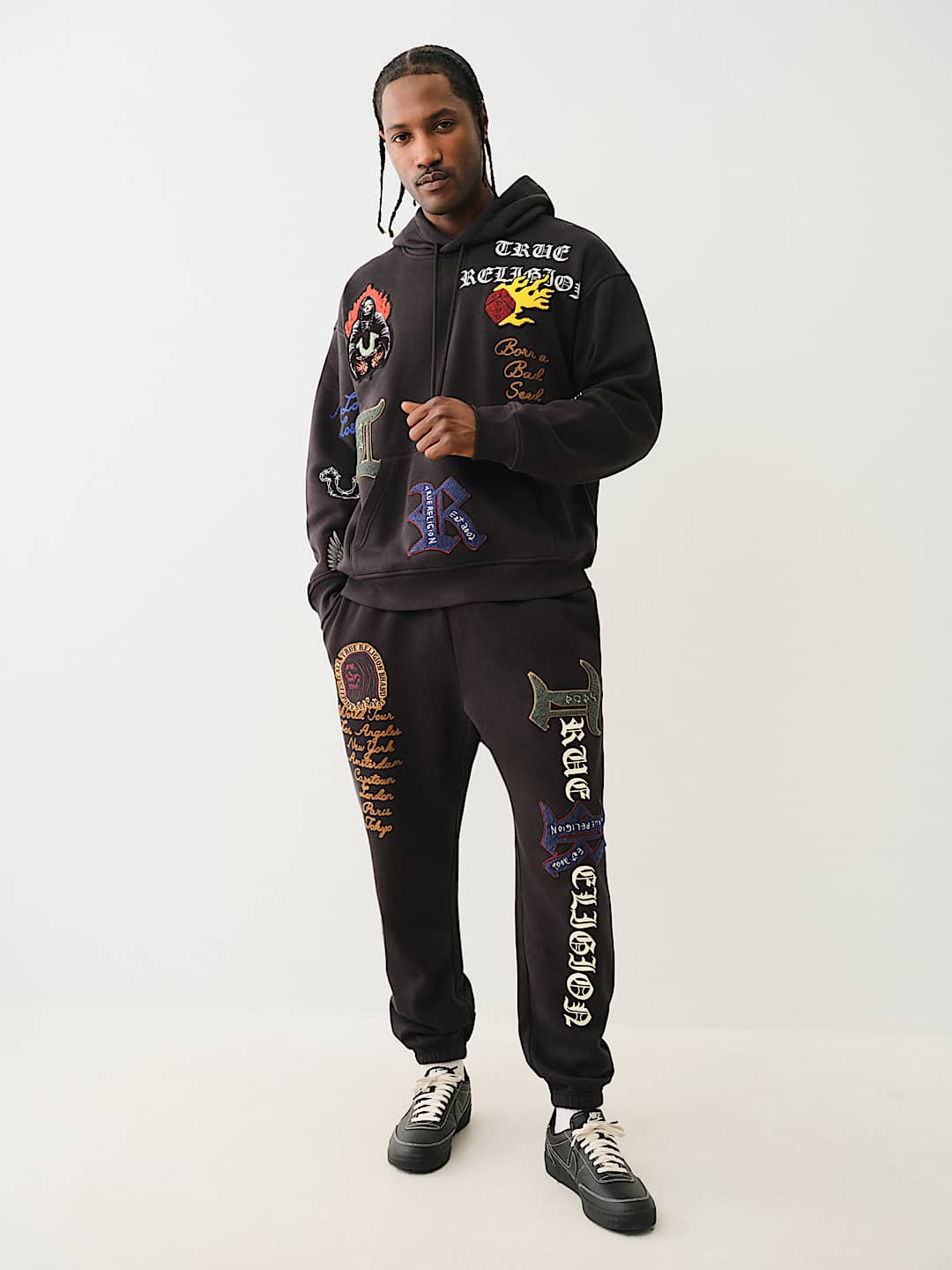 関税込み♪【TRUE RELIGION】ロゴパッチ 刺繍 パーカー LOGO PATCH EMBROIDERY HOODIE | True Religion