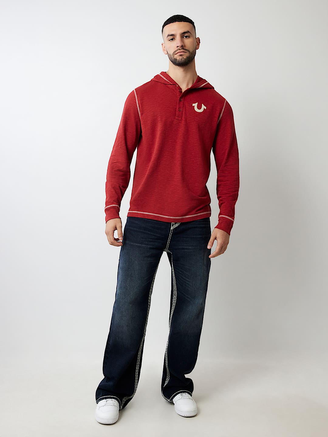 HOODED FLATLOCK HENLEY TEE - Red Dahlia | True Religion