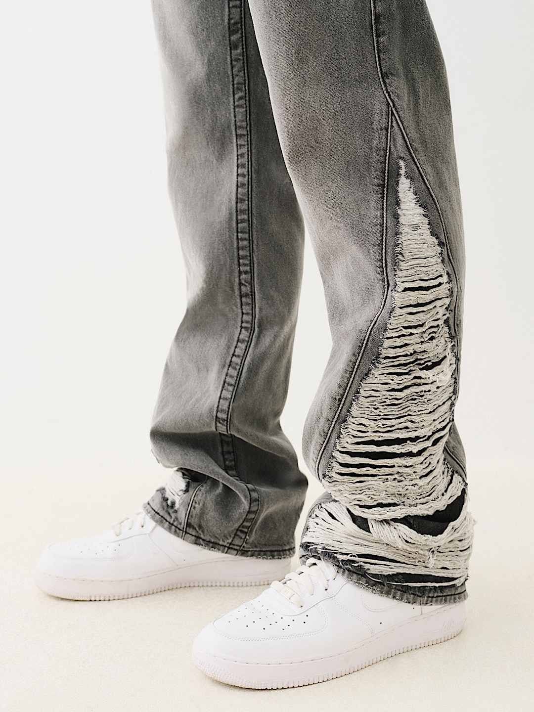 BILLY DESTROYED SLIT BOOTCUT JEAN