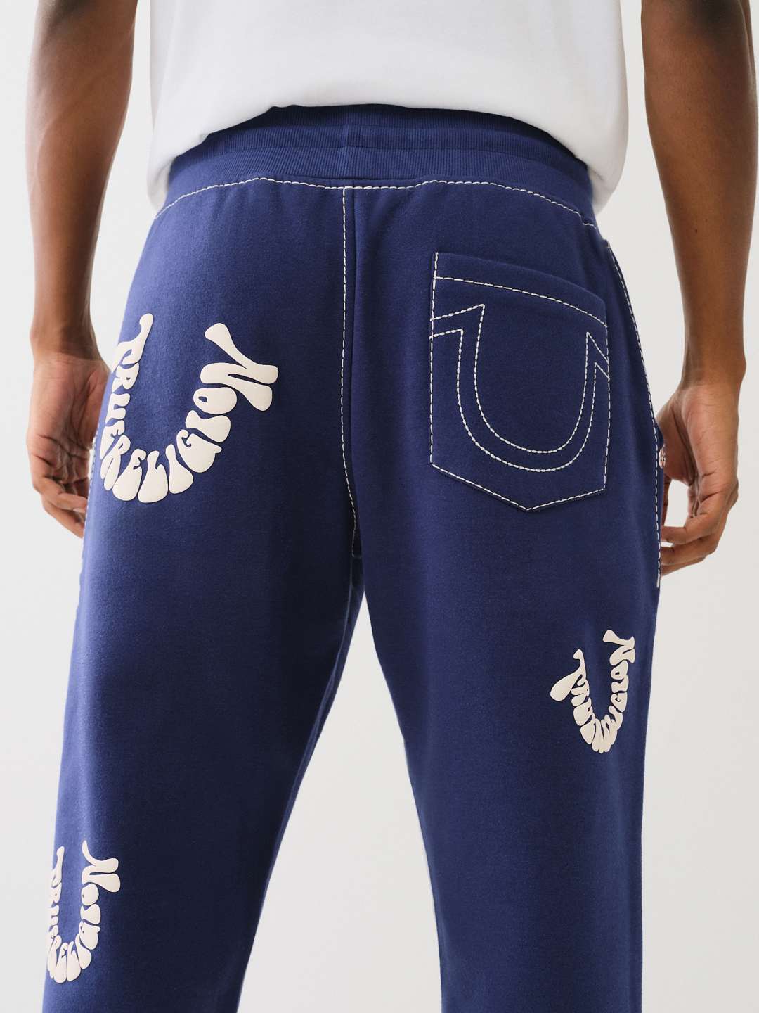 BIG T WARPED PUFF PRINT LOGO JOGGER, image 2