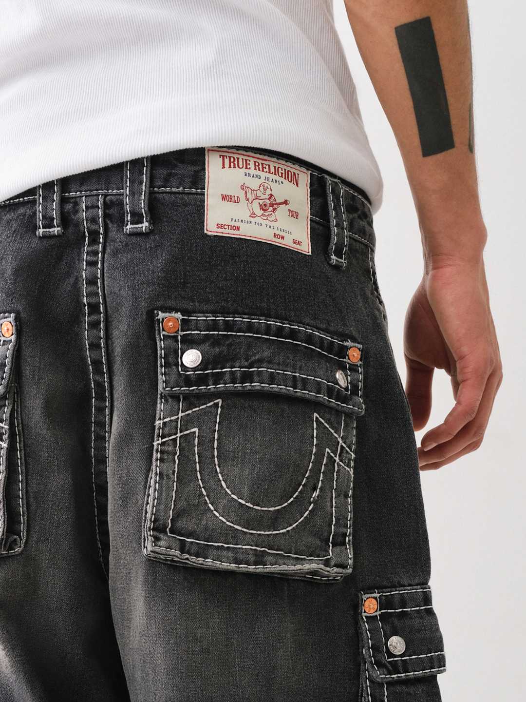 CONVERTIBLE BIG T ZIP CARGO JEAN - LYRIC BLACK WASH | True CONVERTIBLE BIG T ZIP CARGO JEAN - LYRIC BLACK WASH | True