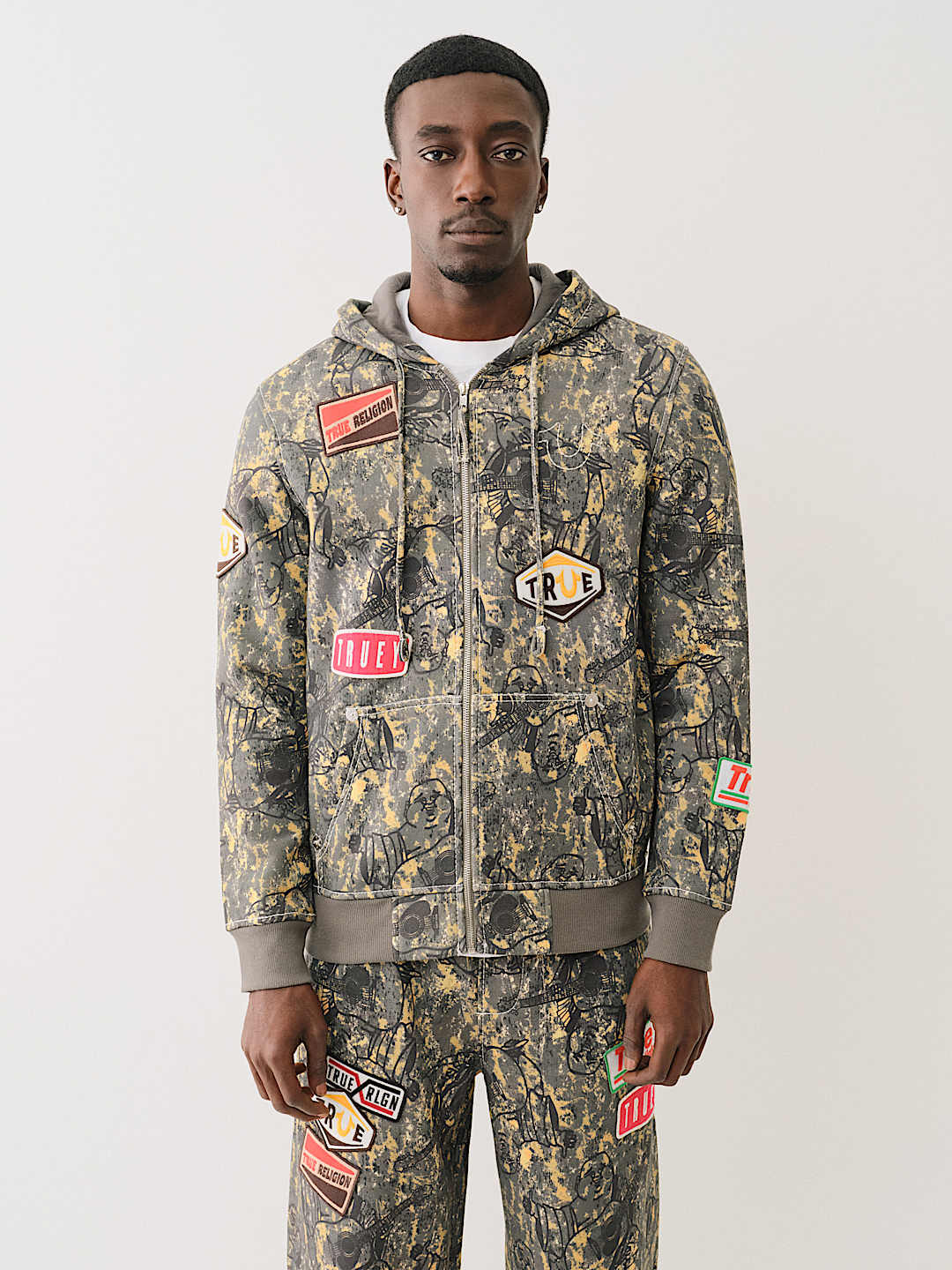 関税込み♪【TRUE RELIGION】BUDDHA CAMO ロゴ ★ フーディ True Religion Youth Camo Hoodie Sweatshirt Gold Foil Buddha