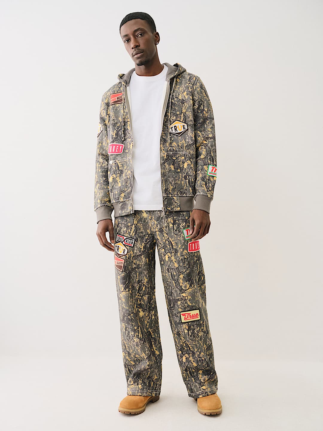 関税込み♪【TRUE RELIGION】BIG T BUDDHA CAMO ロゴ★パーカー 関税込み♪【TRUE RELIGION】BIG T BUDDHA CAMO ロゴ☆パーカー