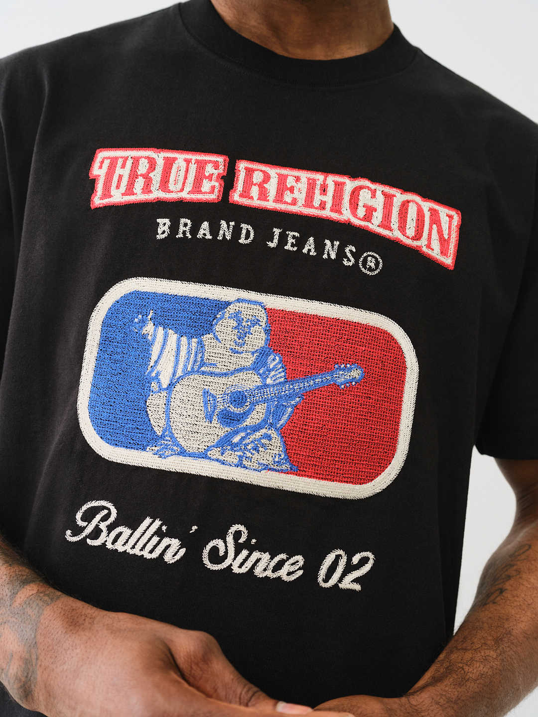 EMBROIDERED BALLIN' TEE
