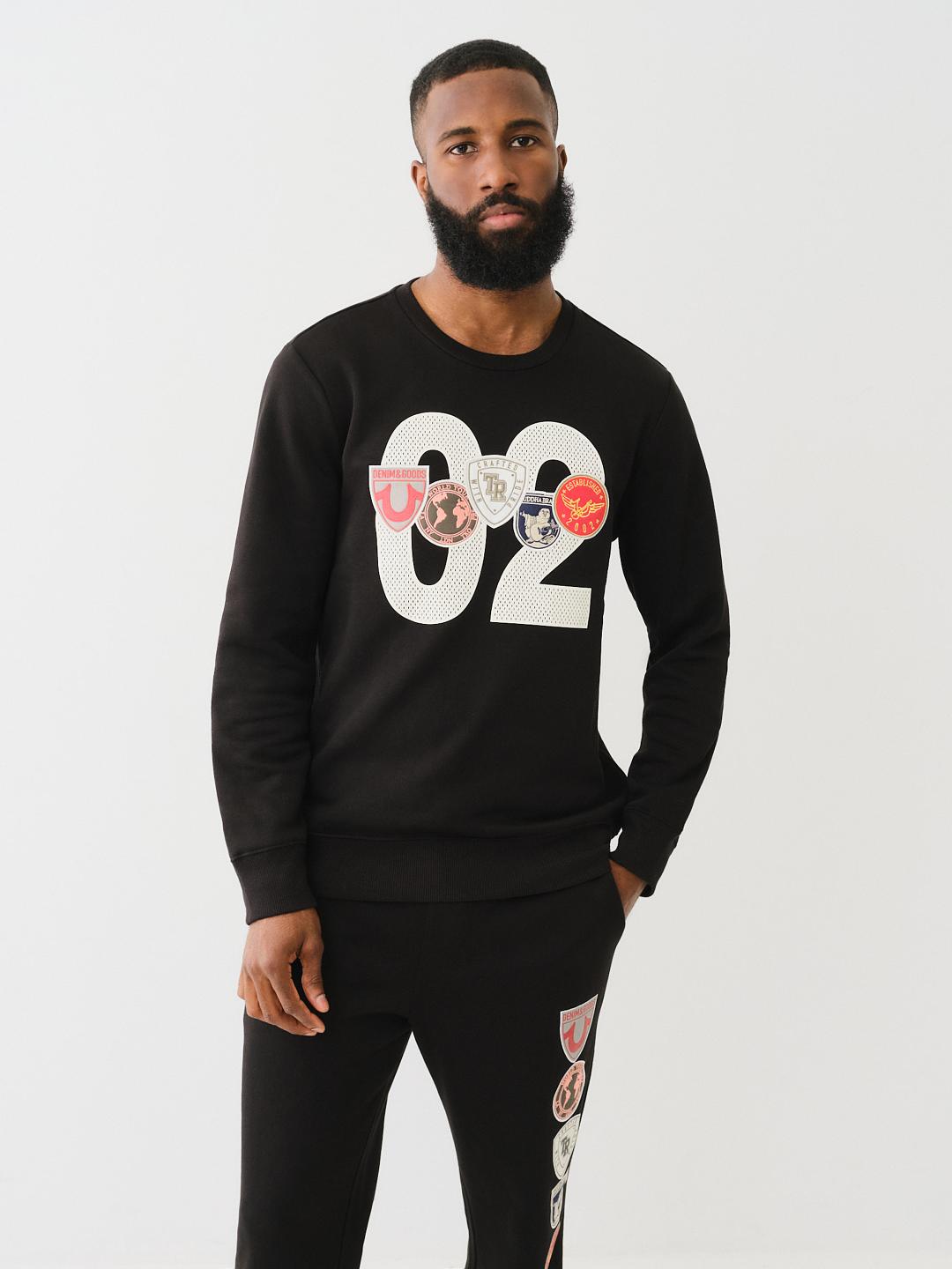PATCH CREW SWEATSHIRT