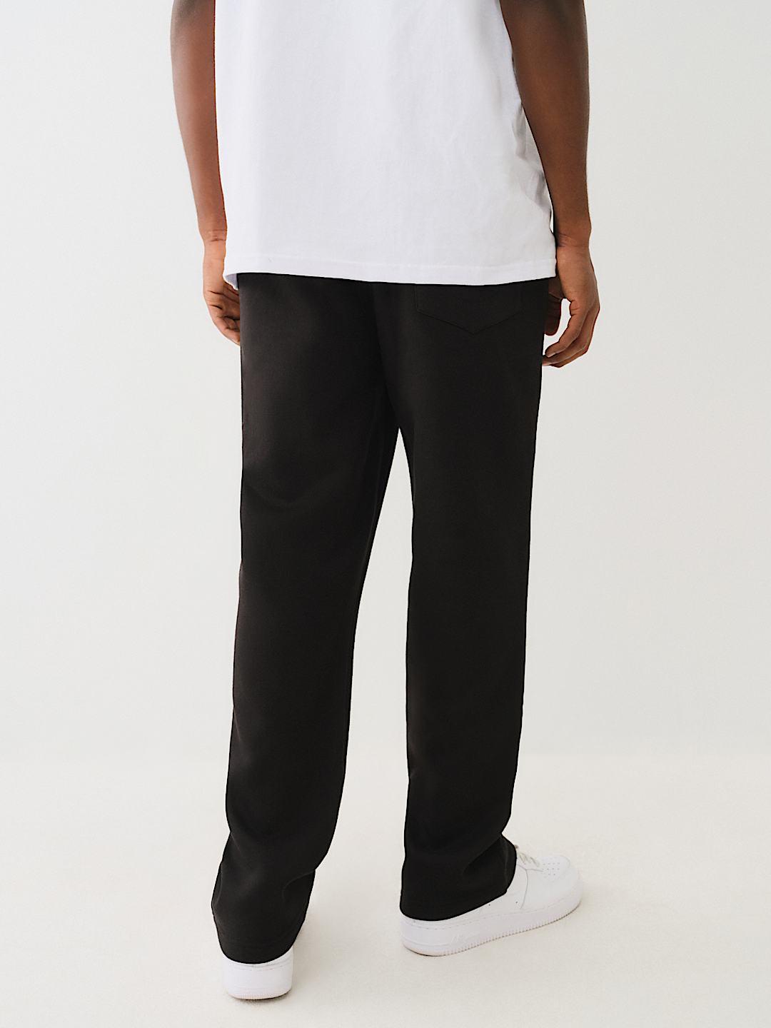 HORSESHOE PATCH SWEAT PANT