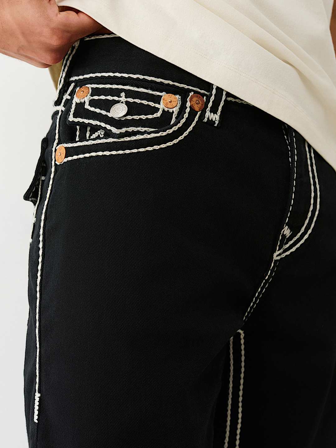 BOBBY ROPE STITCH FLAP SHORT