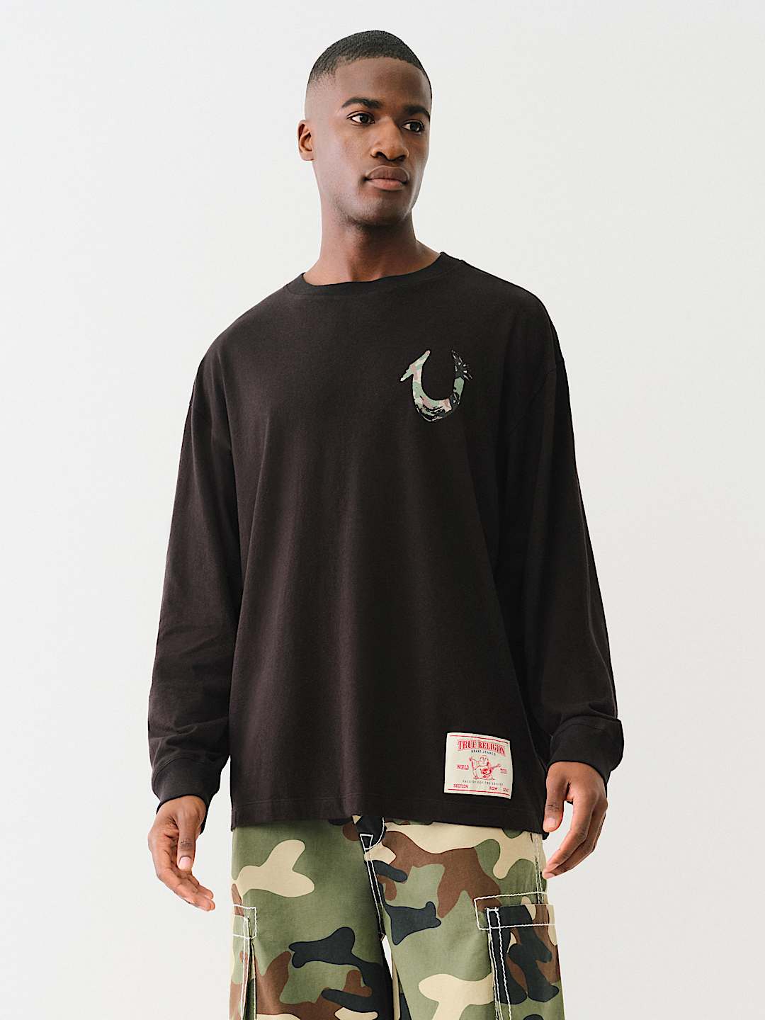 CAMISETA DE MANGA LARGA CON HERRADURA CAMUFLADA PINTADA