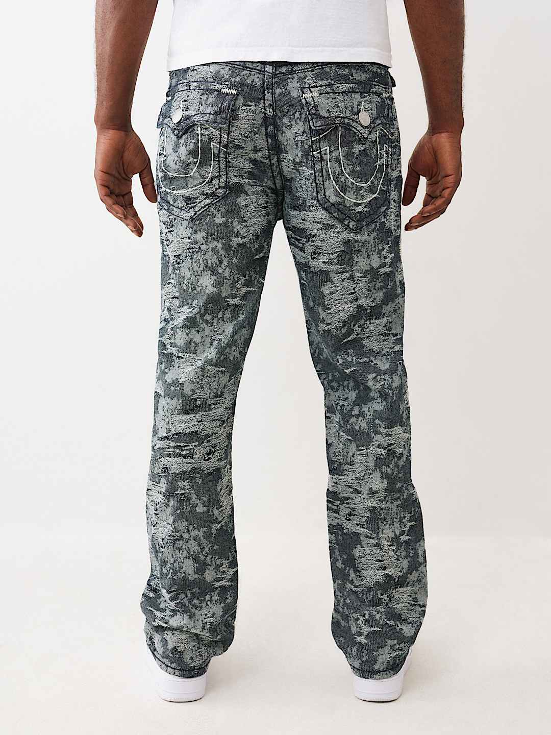 TRUE RELIGION BOBBY BIG T ストレートデニム　32×30 TRUE RELIGION BOBBY BIG T ストレートデニム 32×30