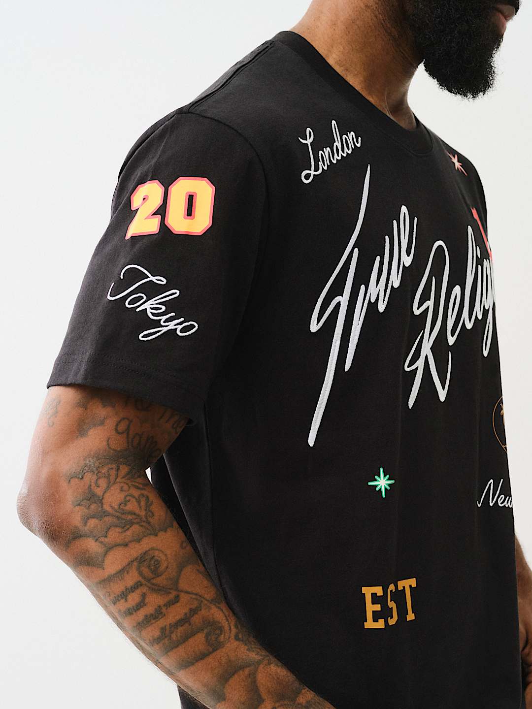 SCATTERED ART TEE | True Religion