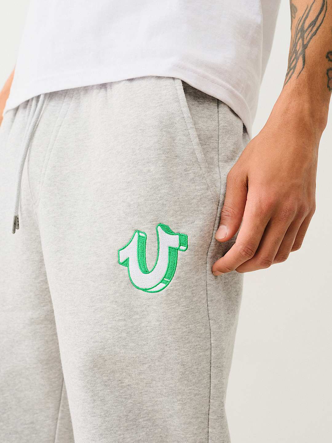 GRAFFITI HORSESHOE LOGO SWEAT PANT, image 2
