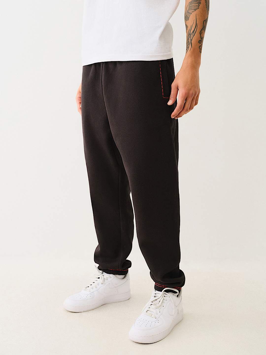 Amazon.com: True Religion Men's Velout Big T Jogger, Jet