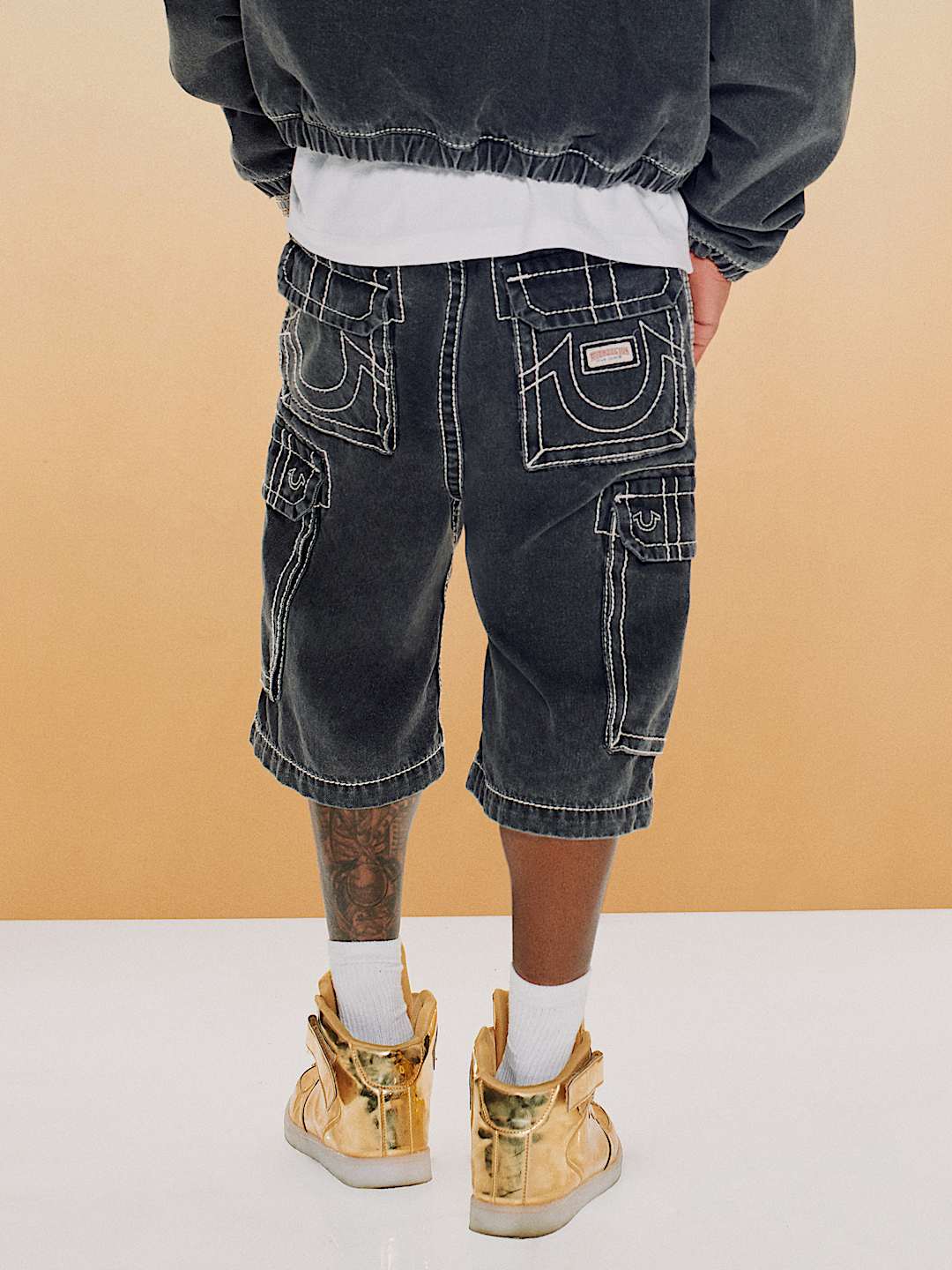 VINNY BIG T DENIM CARGO SHORT