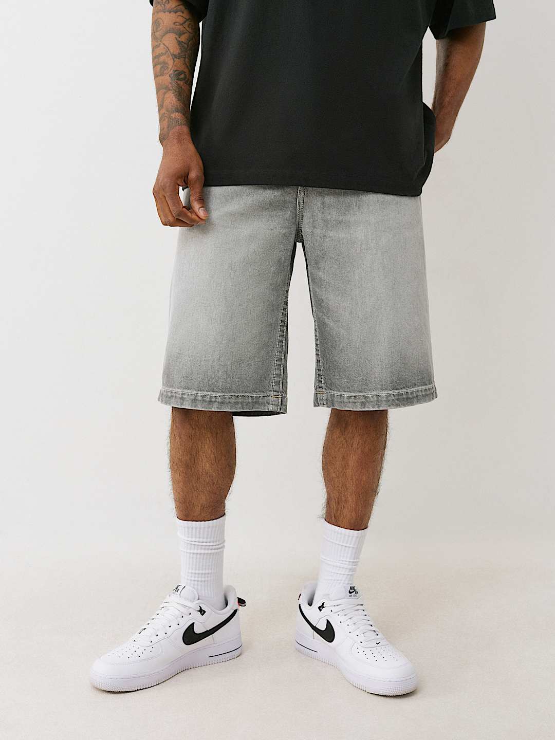 VINNY ULTRA BAGGY SHORT
