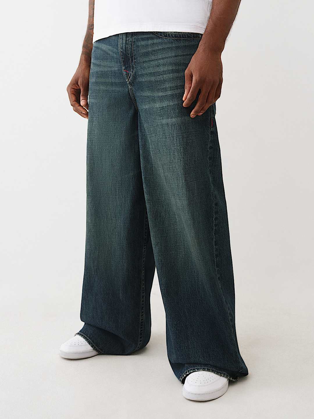 JEANS HOLGADOS MIKEY CON SOLAPA DE 32&rdquo;, image 3