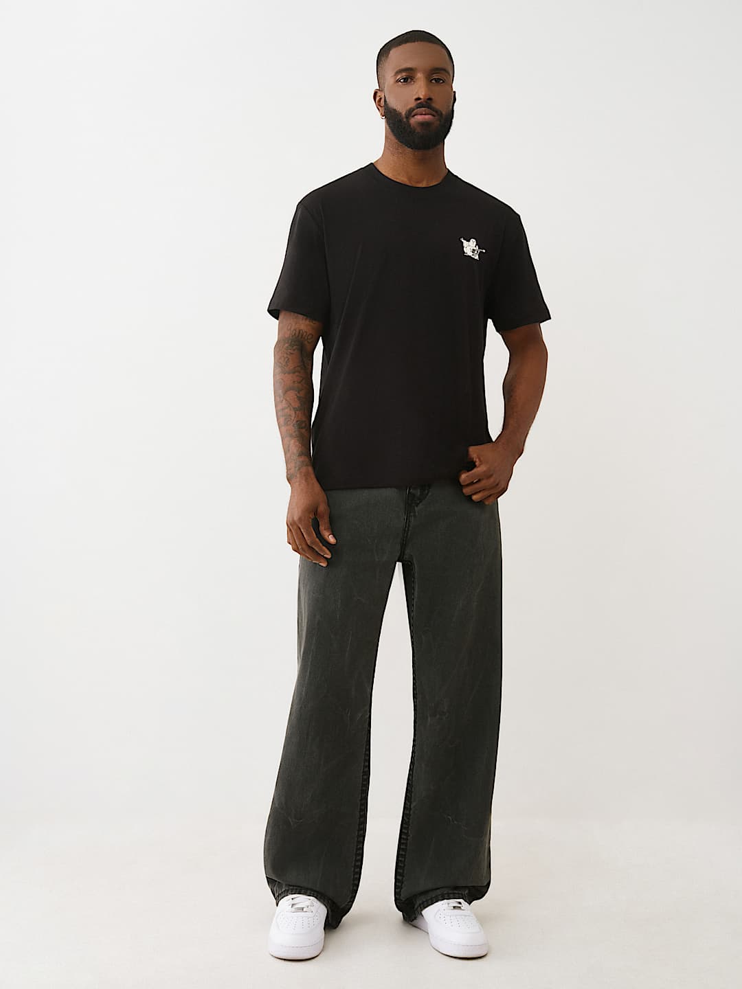 TRUE RELIGION ブラックデニム ステッチ　WORLD TOUR 32 TRUE RELIGION ブラックデニム ステッチ WORLD TOUR 32 26