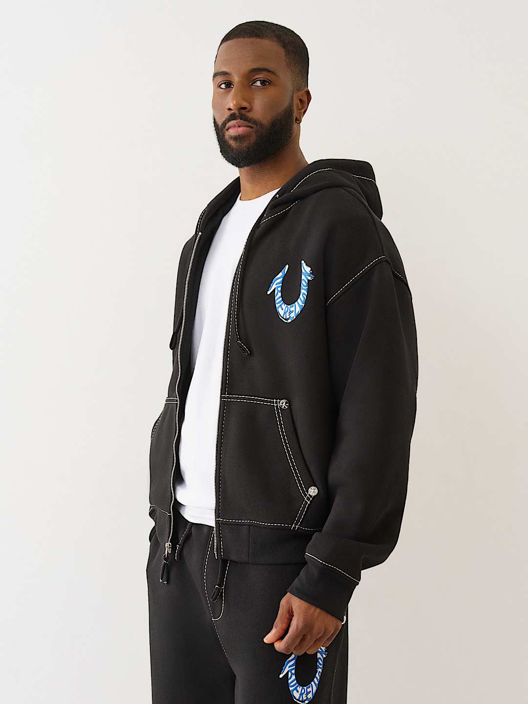 【TRUE RELIGION】★パーカー★ HORSESHOE PAINT ZIP HOODIE HORSESHOE PAINT BIG T ZIP HOODIE | True Religion