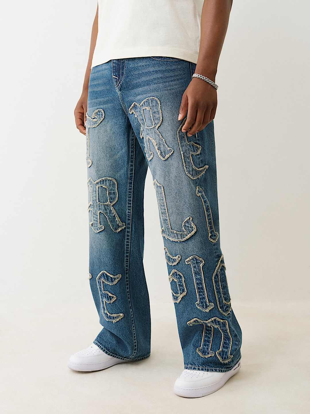 VINNY TRUE APPLIQUE BAGGY JEAN