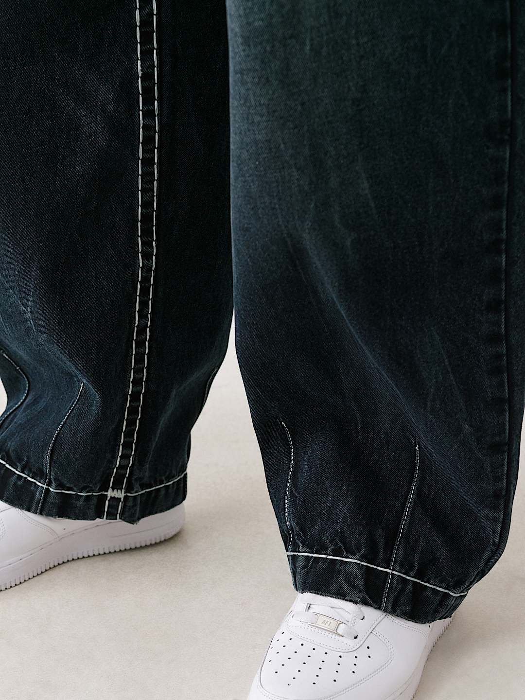 SUPER T BARREL JEAN