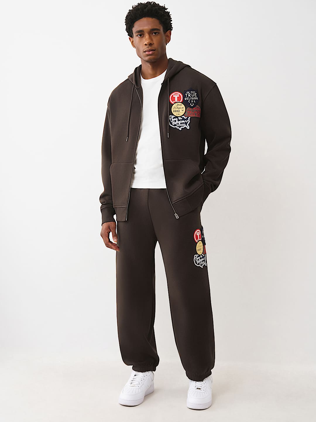 PANTALONES JOGGER VINTAGE CON PARCHE, image 6