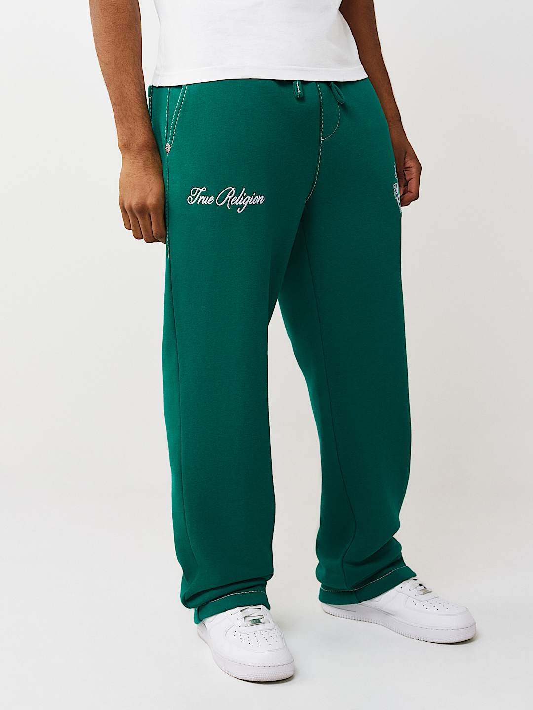PANTALONES DEPORTIVOS HOLGADOS BIG T CON ESCUDO DE TR, image 1