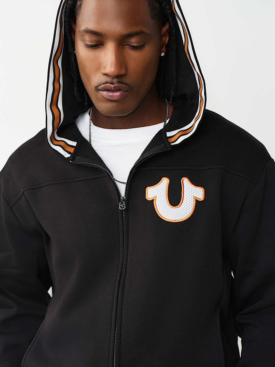 SUDADERA CON CAPUCHA Y CIERRE, Y APLIQUE CON MALLA, image 4