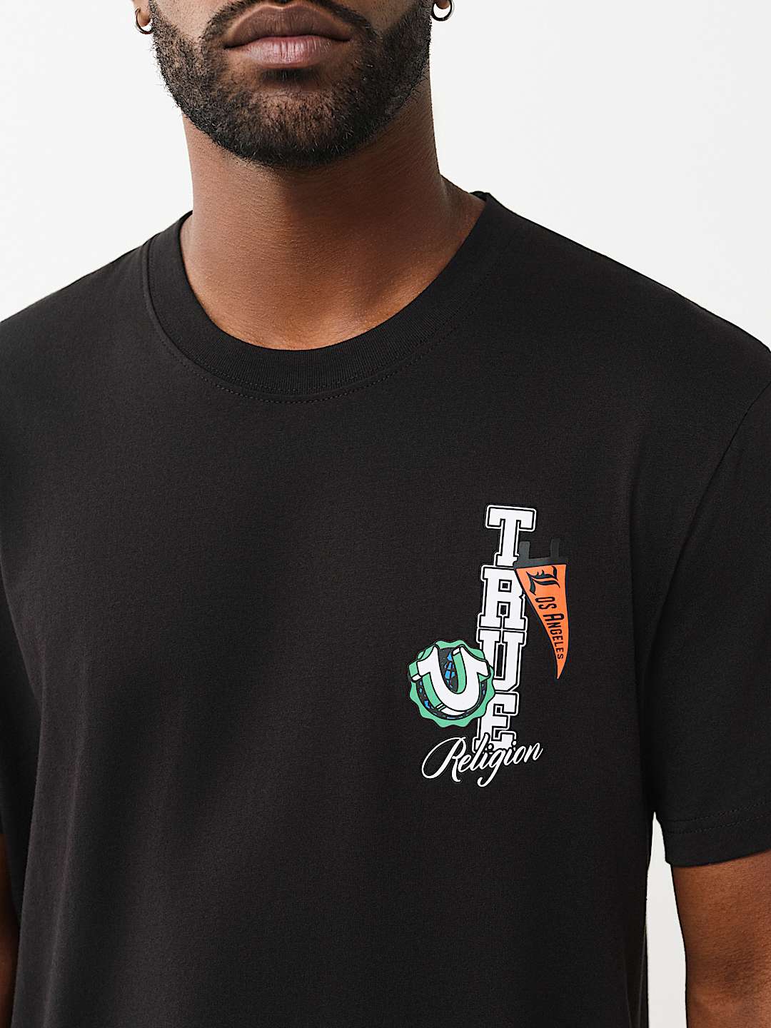 HORSESHOE PENNANTS GRAPHIC TEE, image 2