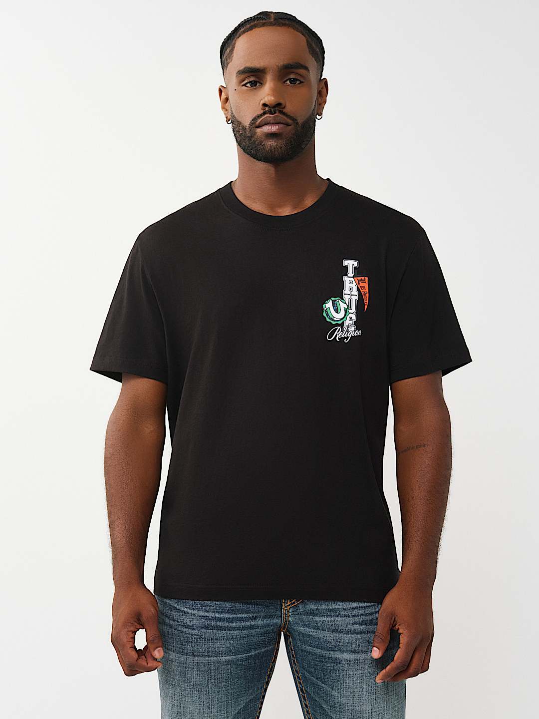 HORSESHOE PENNANTS GRAPHIC TEE, image 3