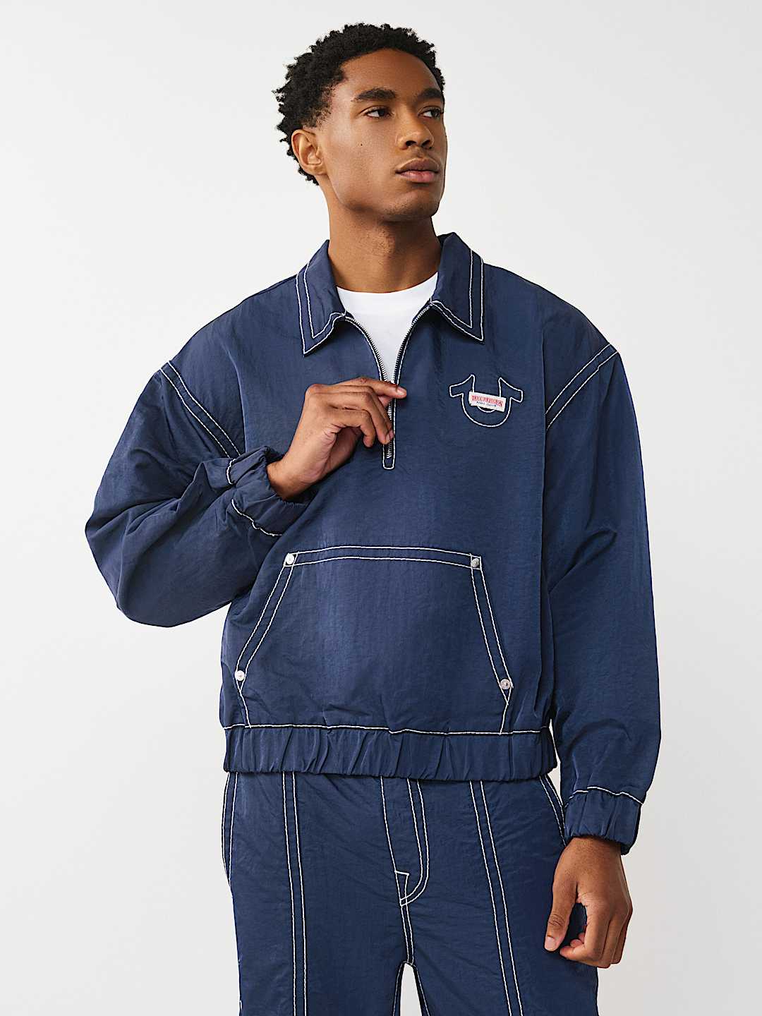 CHAQUETA POPOVER CON COSTURAS BIG T DE NAILON, image 3