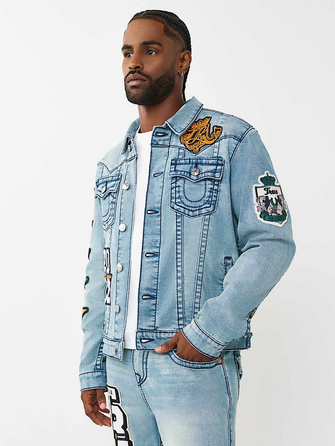 CHAQUETA JIMMY BIG T CON PARCHE ESTILO UNIVERSITARIO., image 3